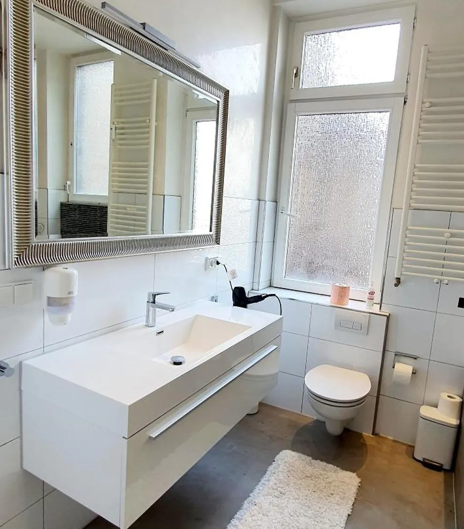 Helles Zimmer Mit Kingsize-Bett Mannheim Alloggio in famiglia